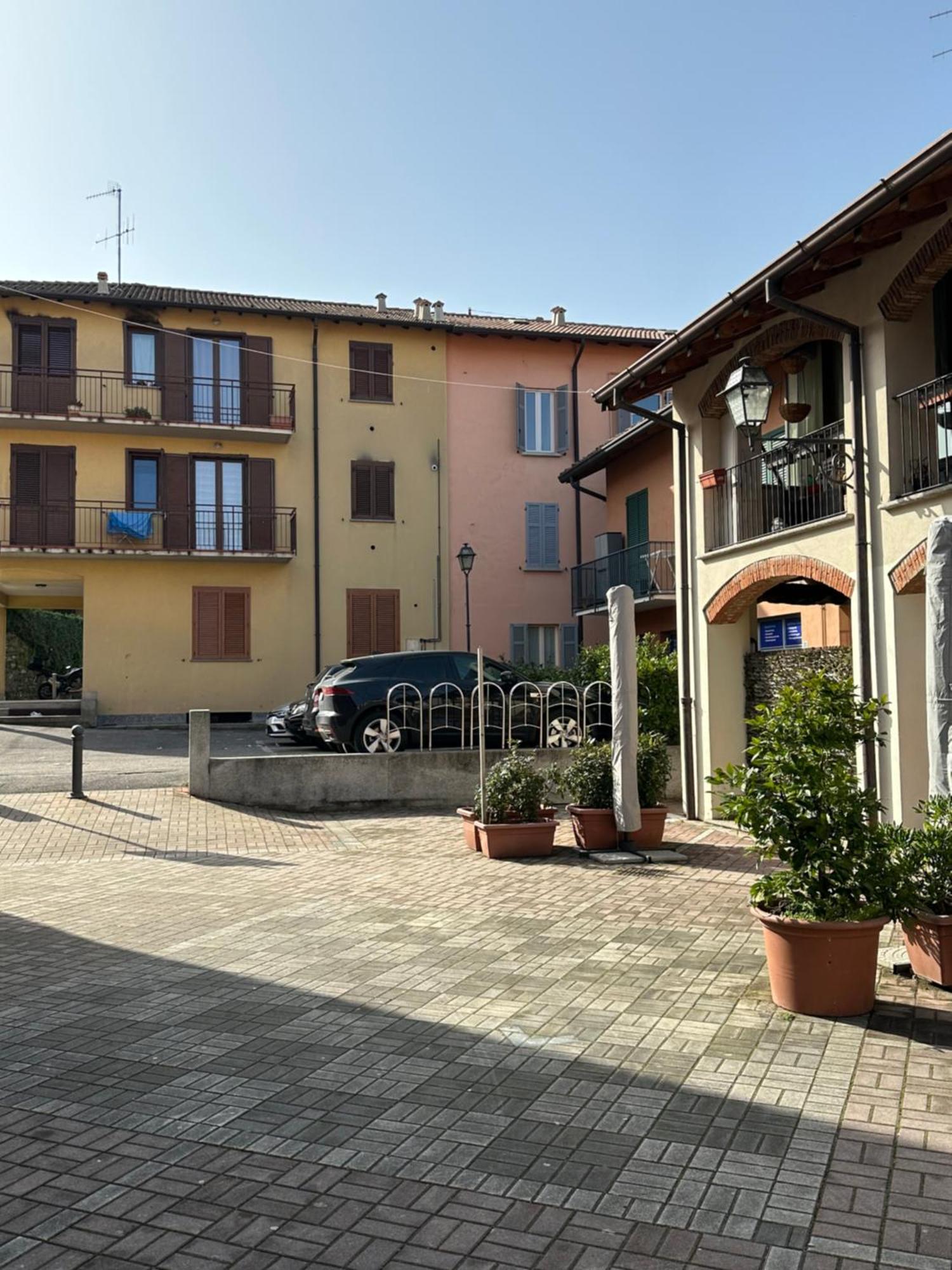 Corte Grande Apartment Lipomo Eksteriør bilde